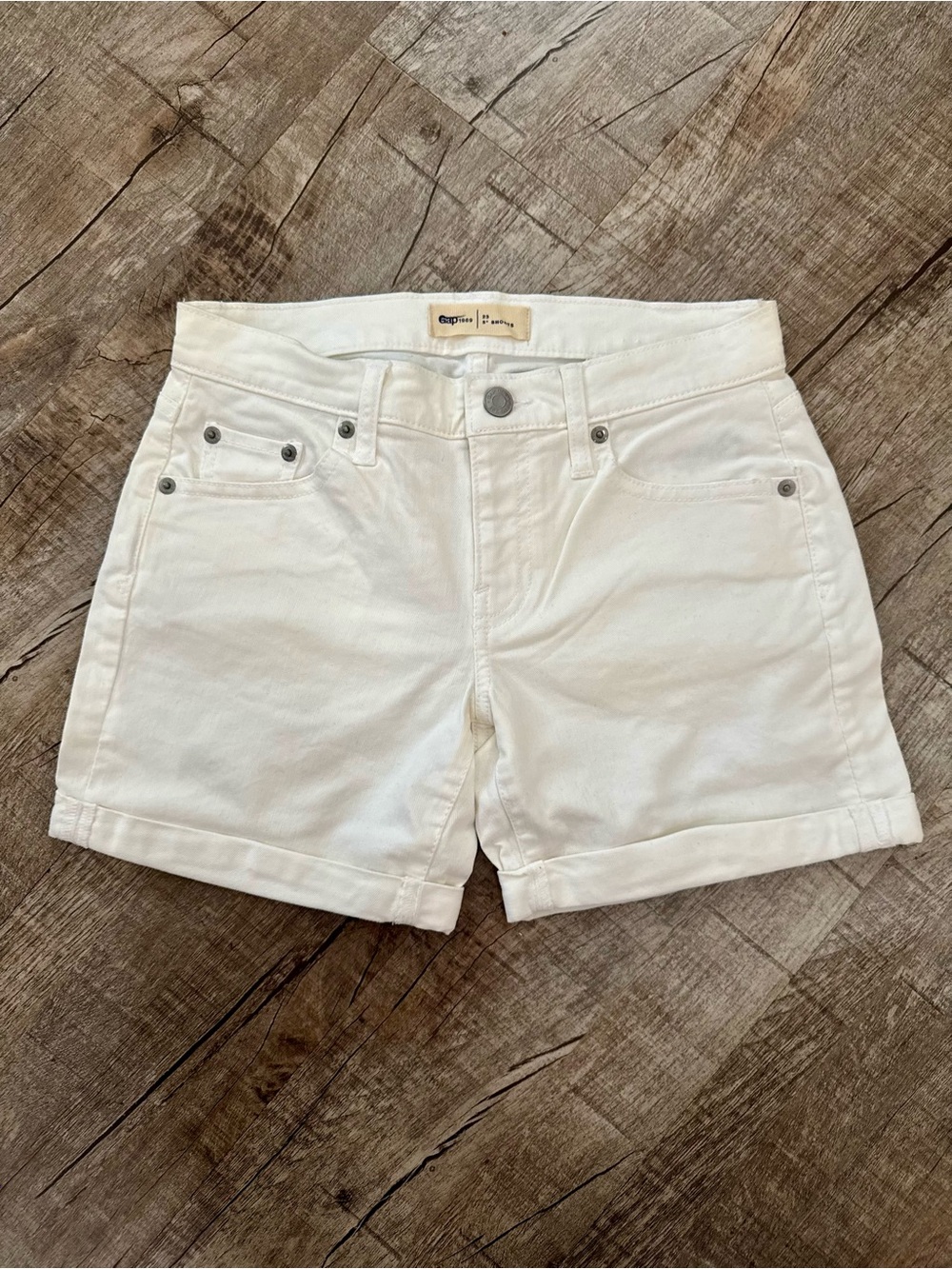 Gap 1969 Womens White Denim Shorts Size 23 5 Inch Cuffed‎ Stretch Jean Shorts